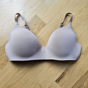Victoria's Secret Nude T-Shirt Bra Lightly Lined Wireless 38D